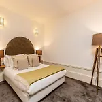 Modern With Essential Amenities Lejlighed Porto