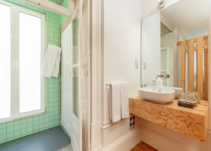 Modern With Essential Amenities *